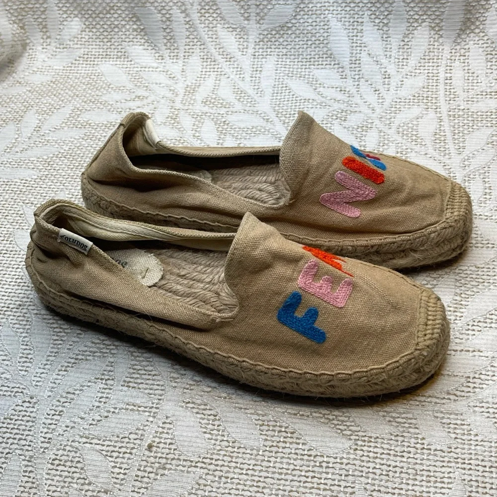 Soludos Womens Feminist Smoking Slipper Safari Tan Embroidered Flat 7.5